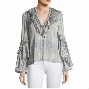 Alexis Zahara  Ruffled Women's Top Large